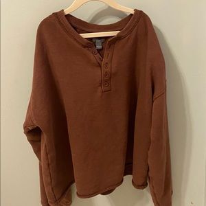 Rust colored American Eagle pullover